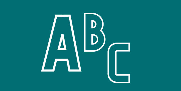 ABC-Buchstaben auf grünem Hintergrund