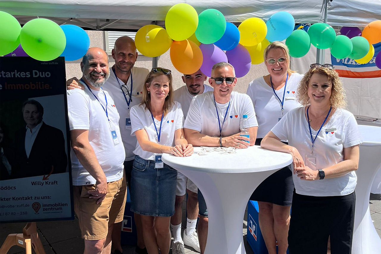 Bild von Mitarbeitern am Stand