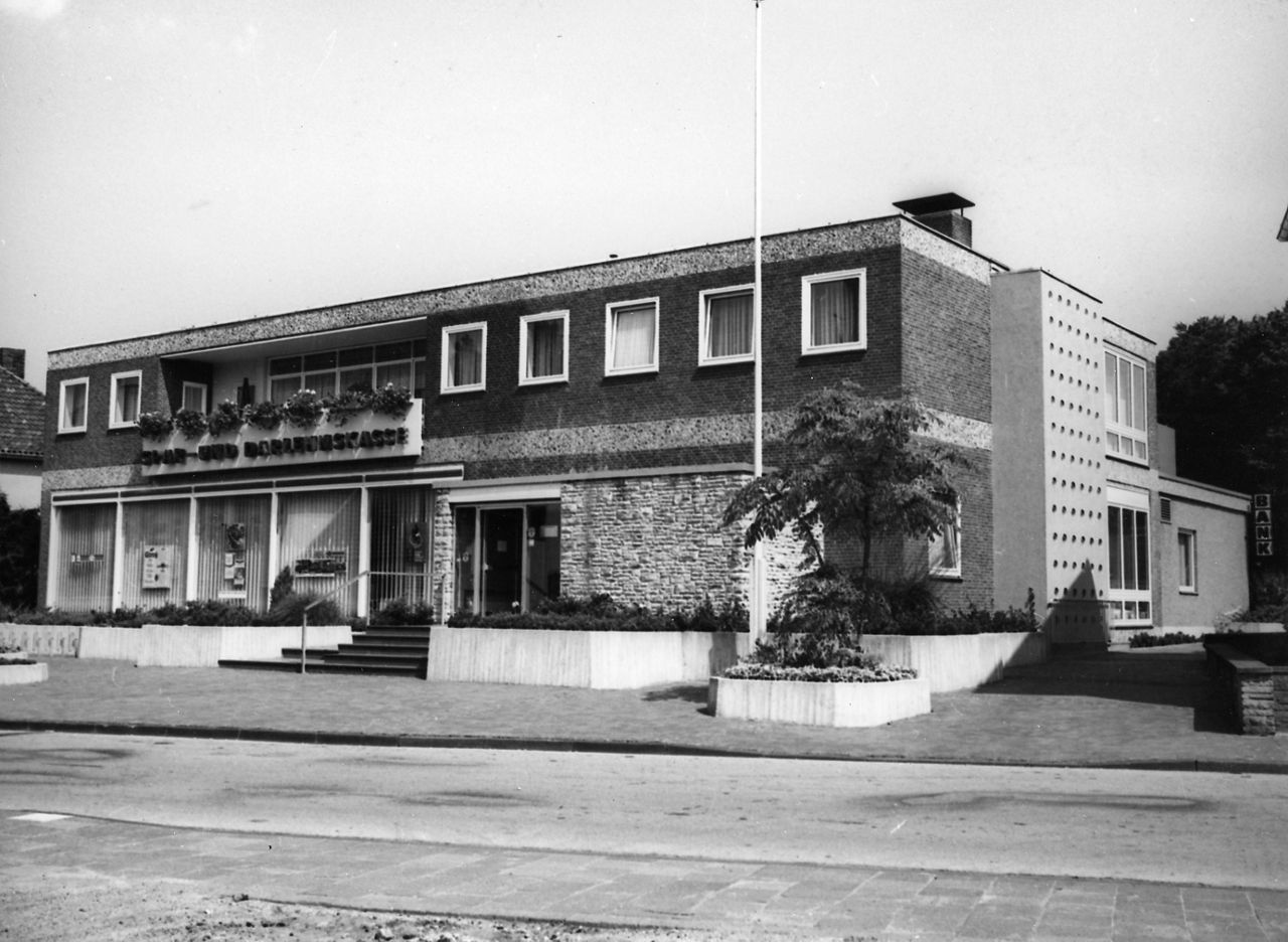 1962
