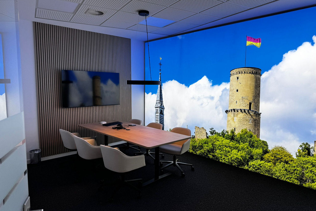 Beratungsraum mit Godesburg im Hintergrund