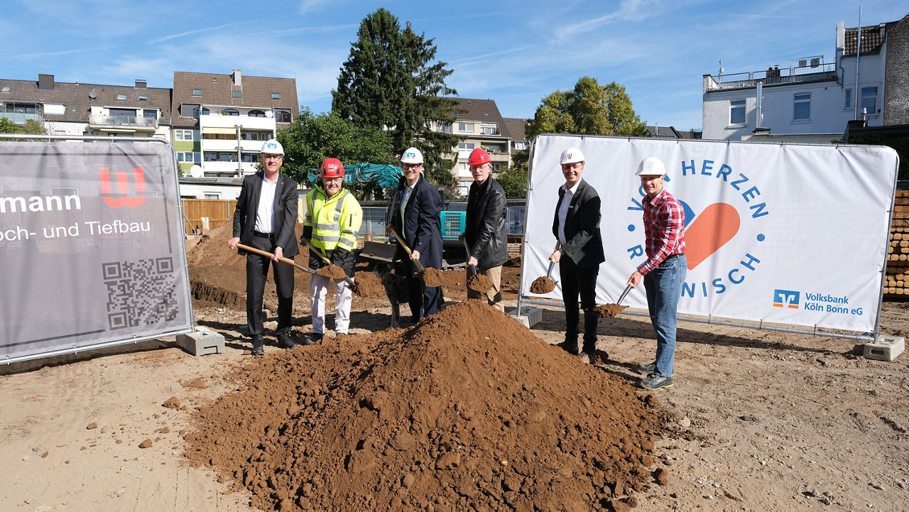 Spatenstich des ErlebnisCenters in Bickendorf