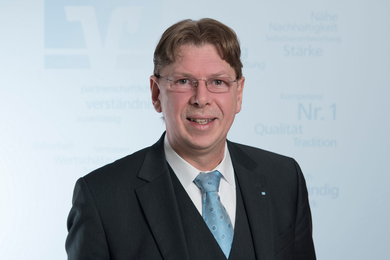  Frank Deckers