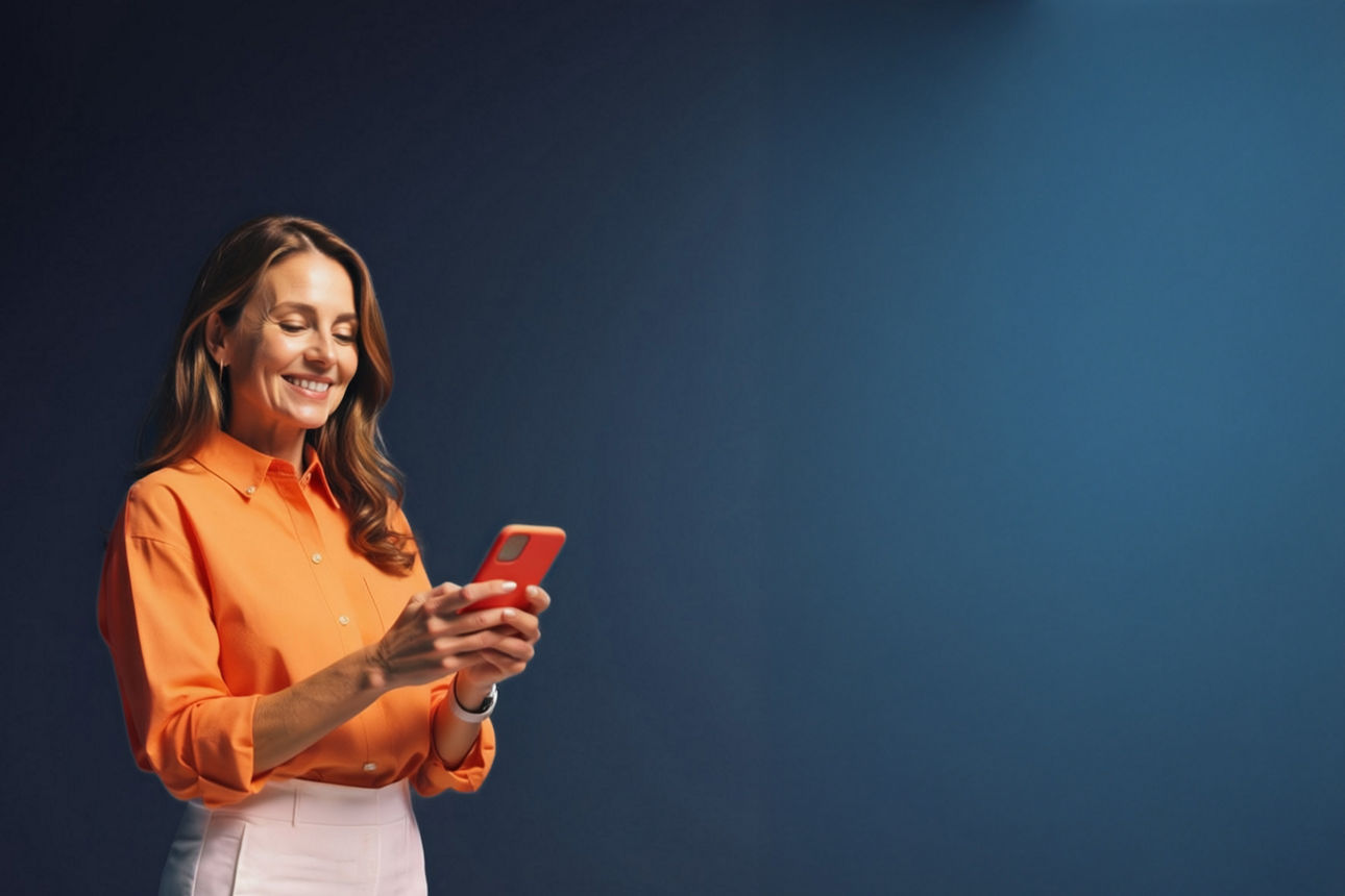 Frau mit Handy in der Hand