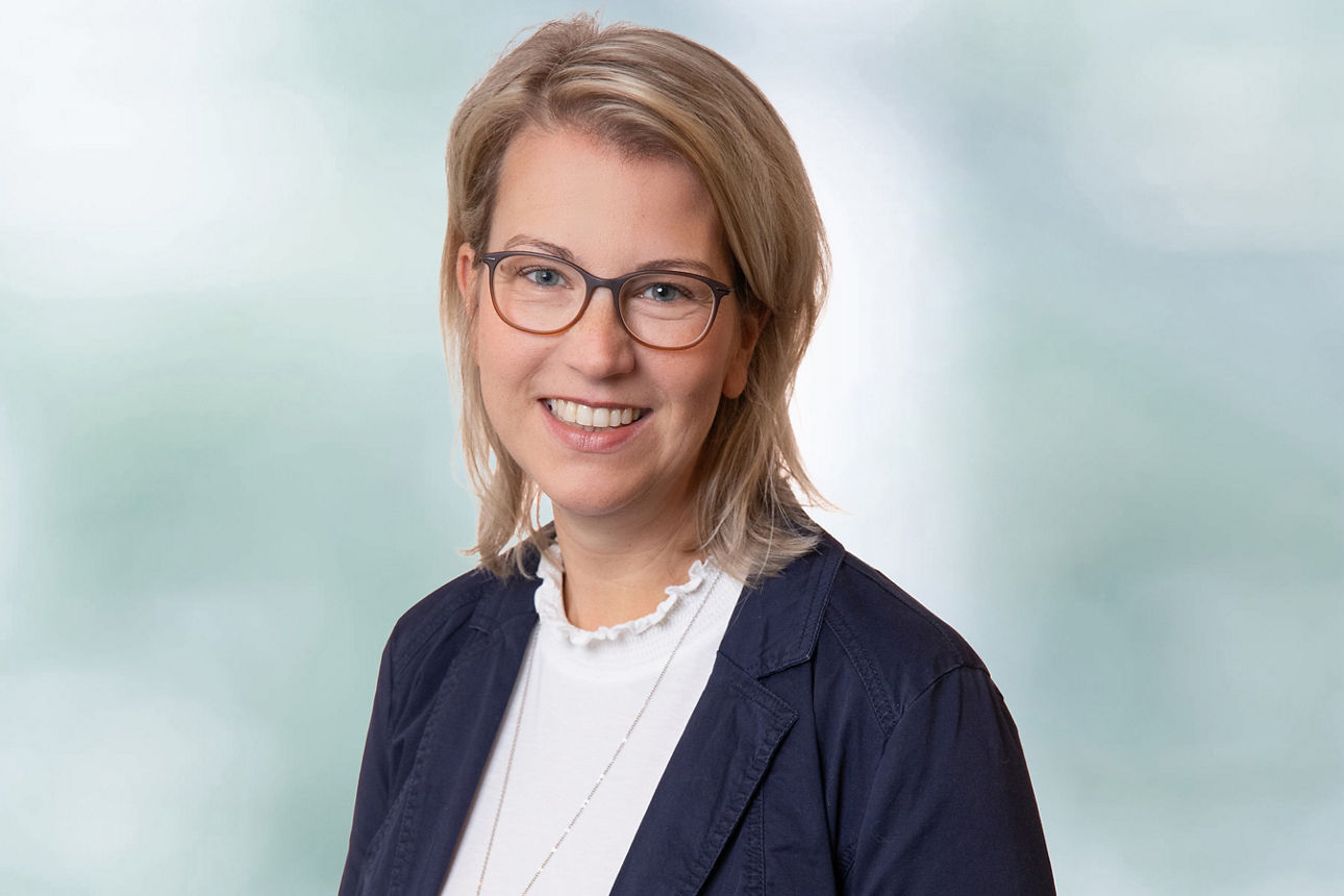 Portraitaufnahme unserer Kollegin Marion Fries