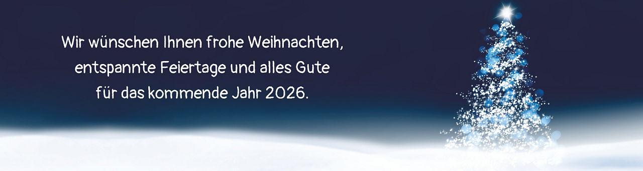 Ein leuchtender Weihnachtsbaum vor blauem Hintergrund mit Weihnachtsgruß