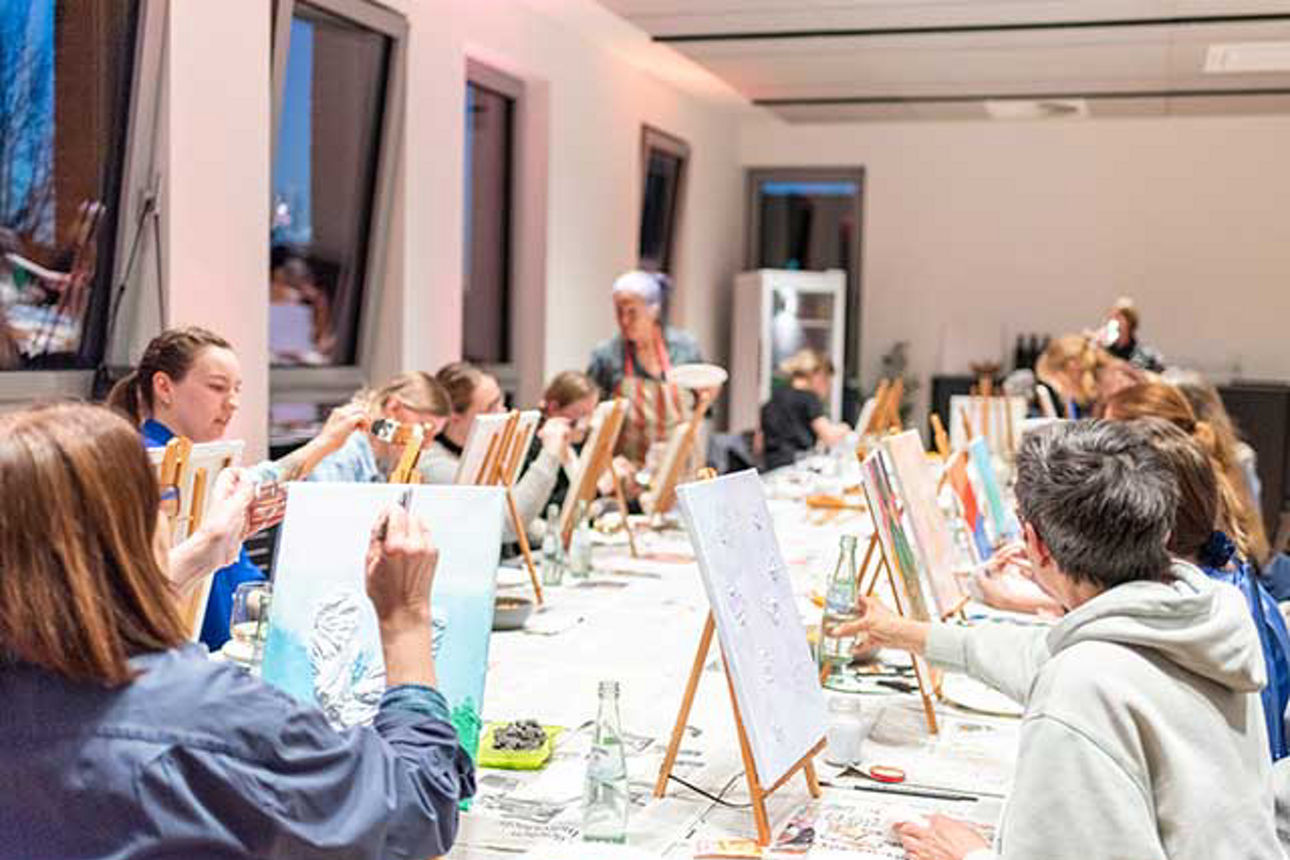 Finance & Paint – Ein Abend voller Kreativität und Finanzwissen