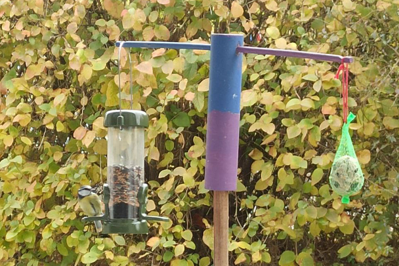 Futtersäulen an der Grundschule Brettheim