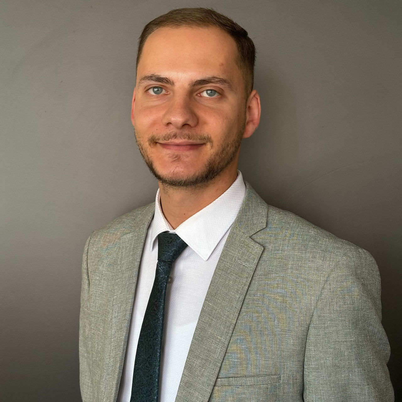 Baufinanzierungsberater Mustafa Güclü