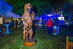 große Bärenskulptur aus Holz 