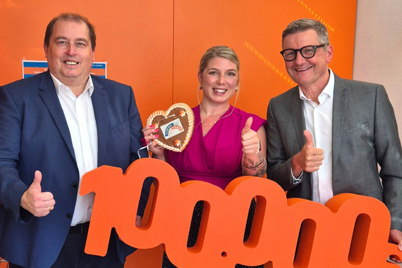 Symbolische Spendenübergabe 100.000 € vom Gewinnsparverein Bayern