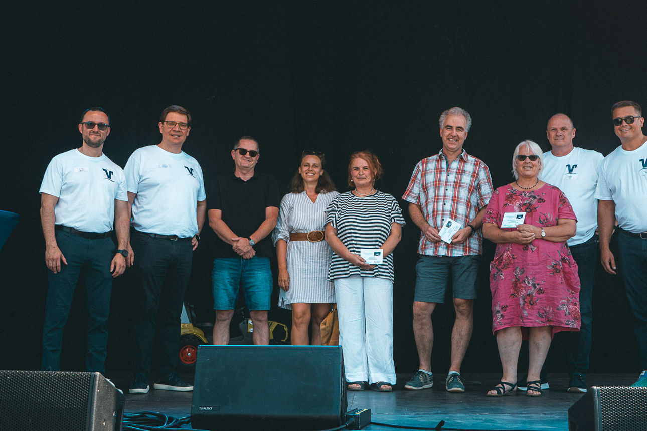 Vertreter*innen der Schulen die ein Tagesseminar zum Thema Achtsamkeit erhalten