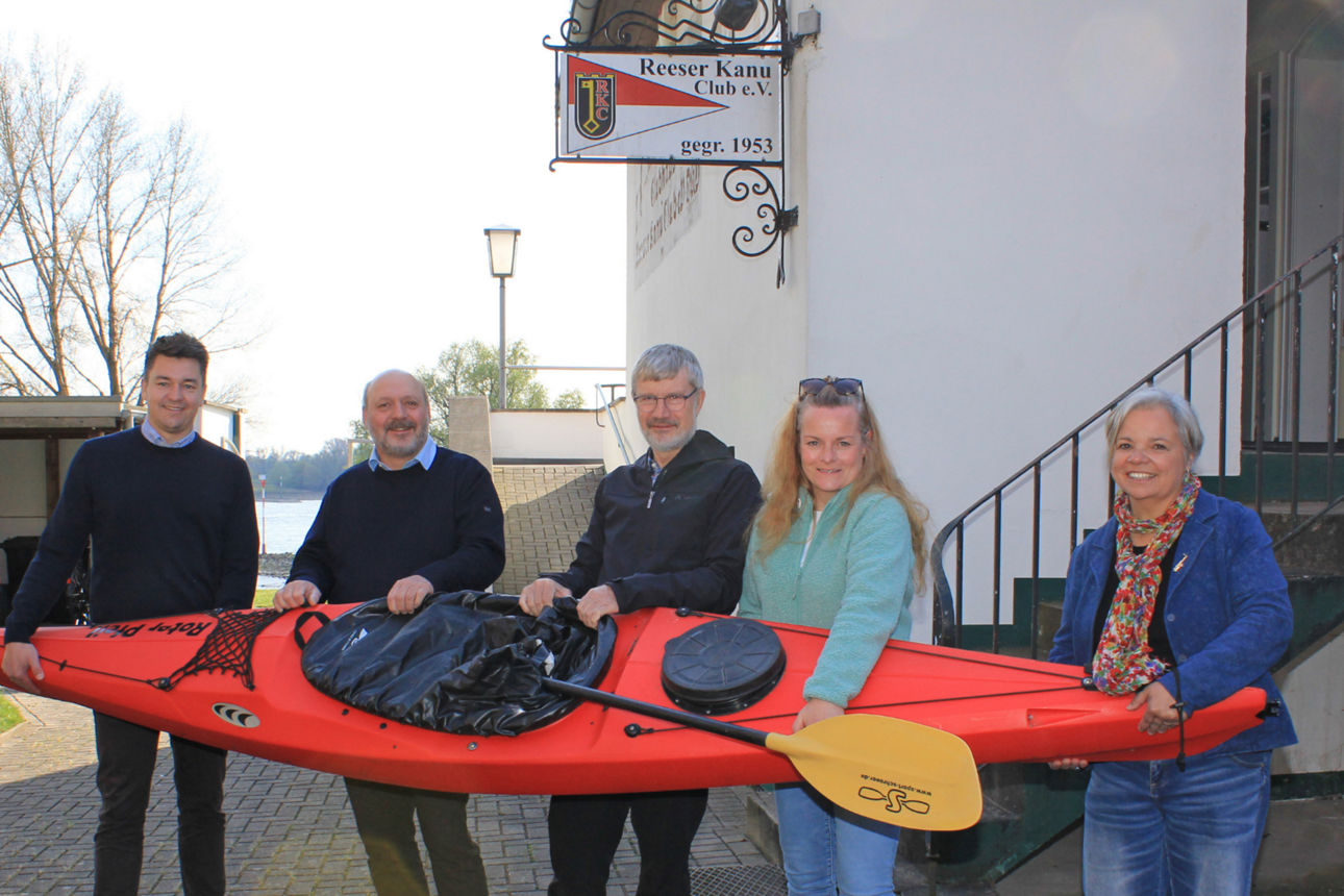Spendenübergabe Reeser Kanuclub 
