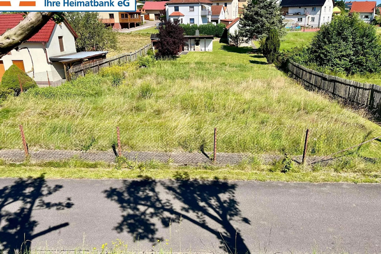 Grundstück mit Wiese