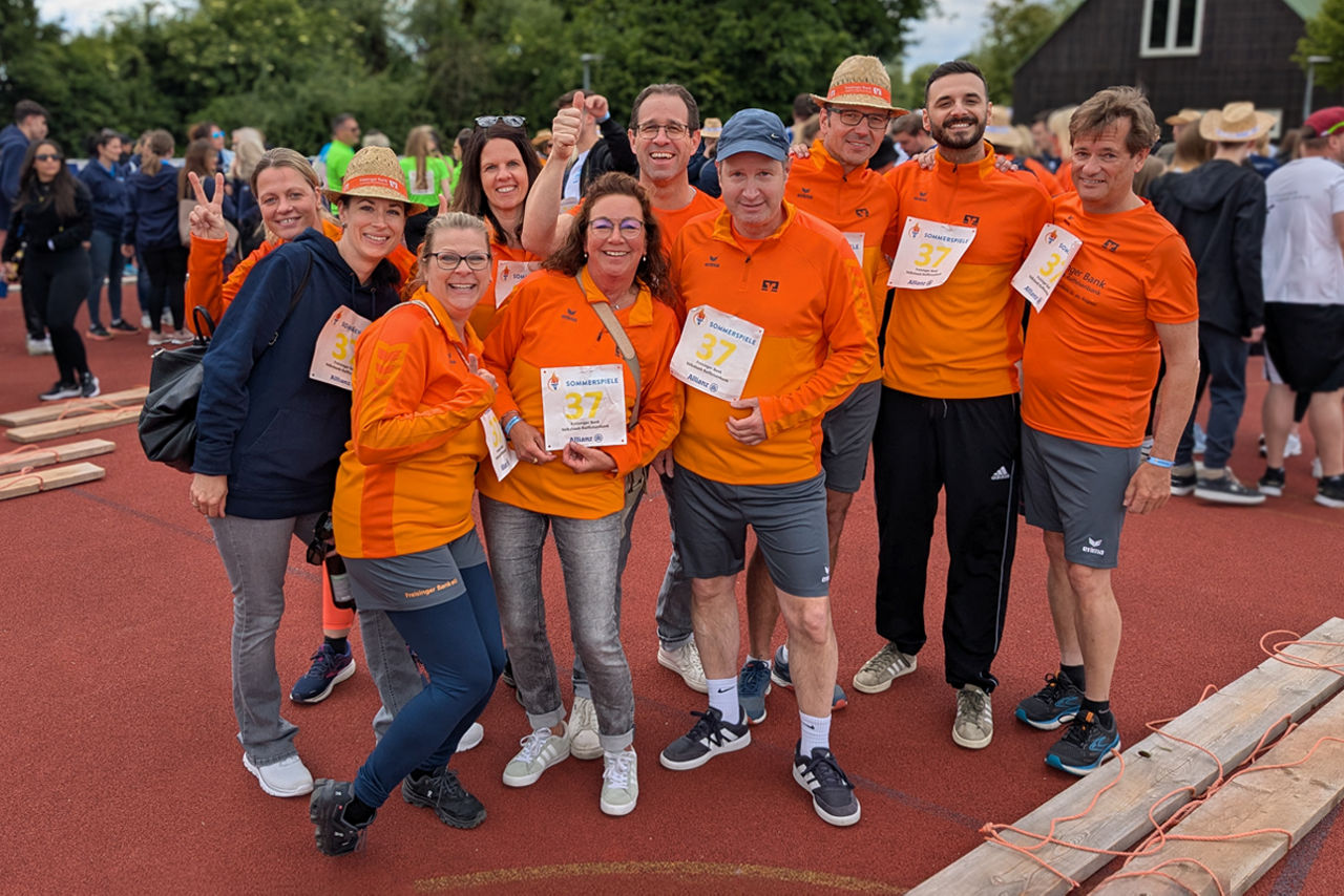 Gemeinschaftsbild von Teamevent mit Kollegen der Freisinger Bank eG