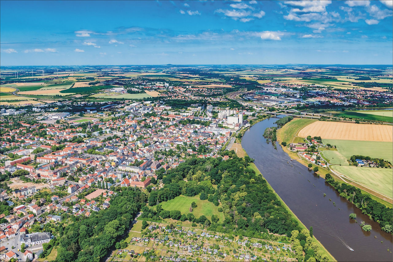 Luftbild audf Riesa „Vom Vorschussverein zur Volksbank“.