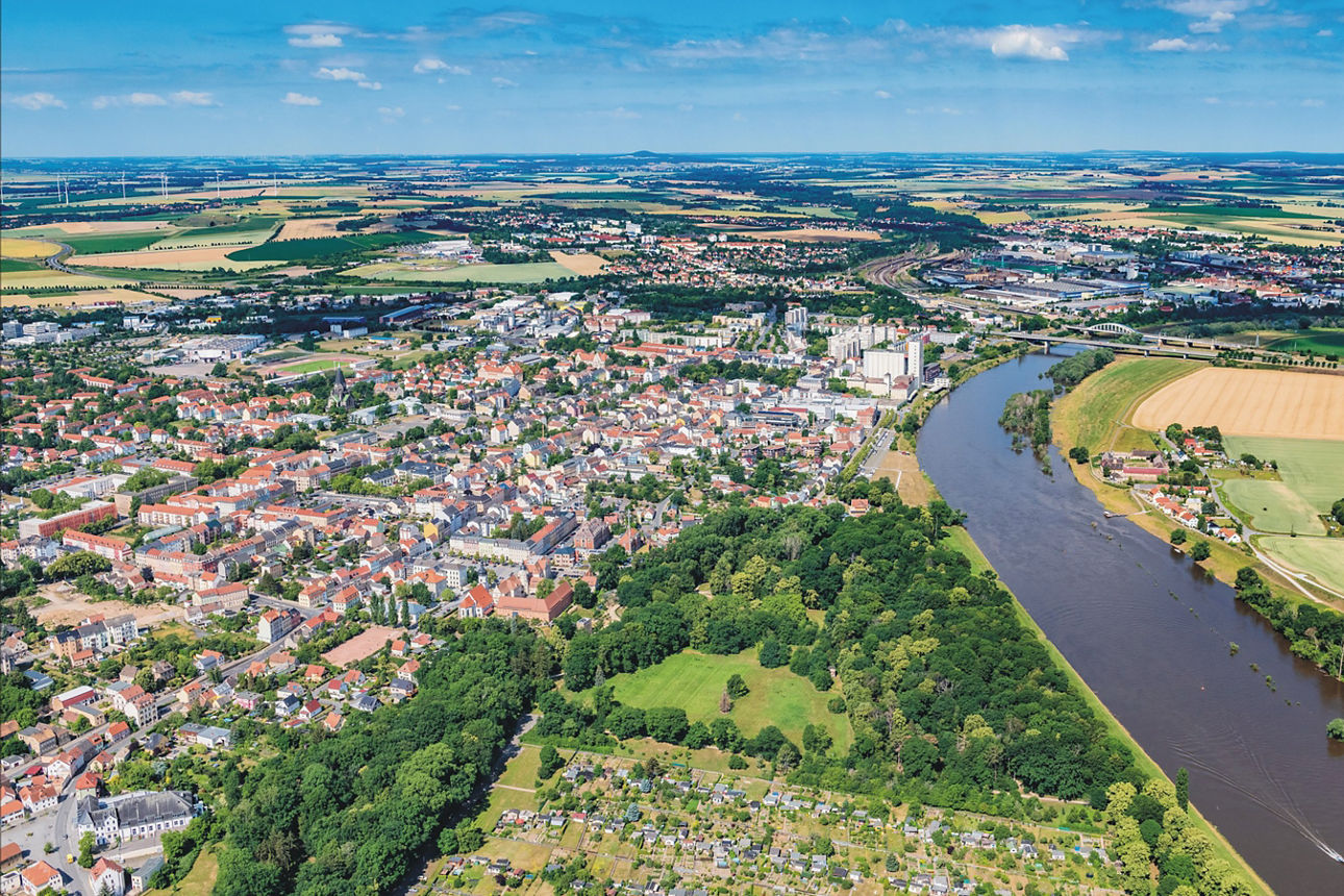 Luftbild audf Riesa „Vom Vorschussverein zur Volksbank“.