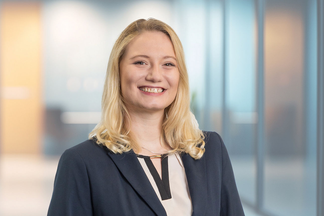 Giulia Koch, Servicemanagerin
