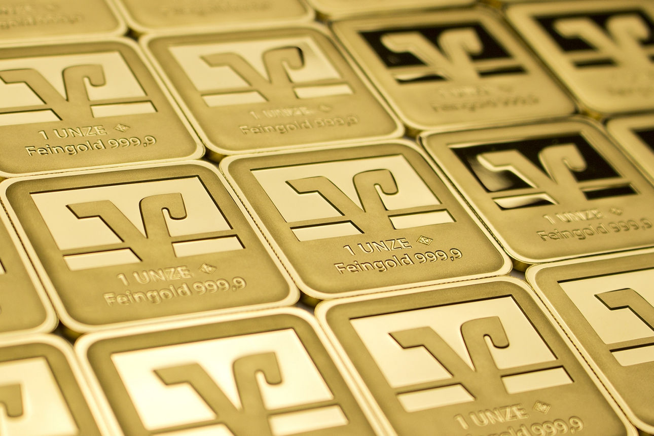 Mehrere 1-Unze-Goldbarren mit VR-Logo