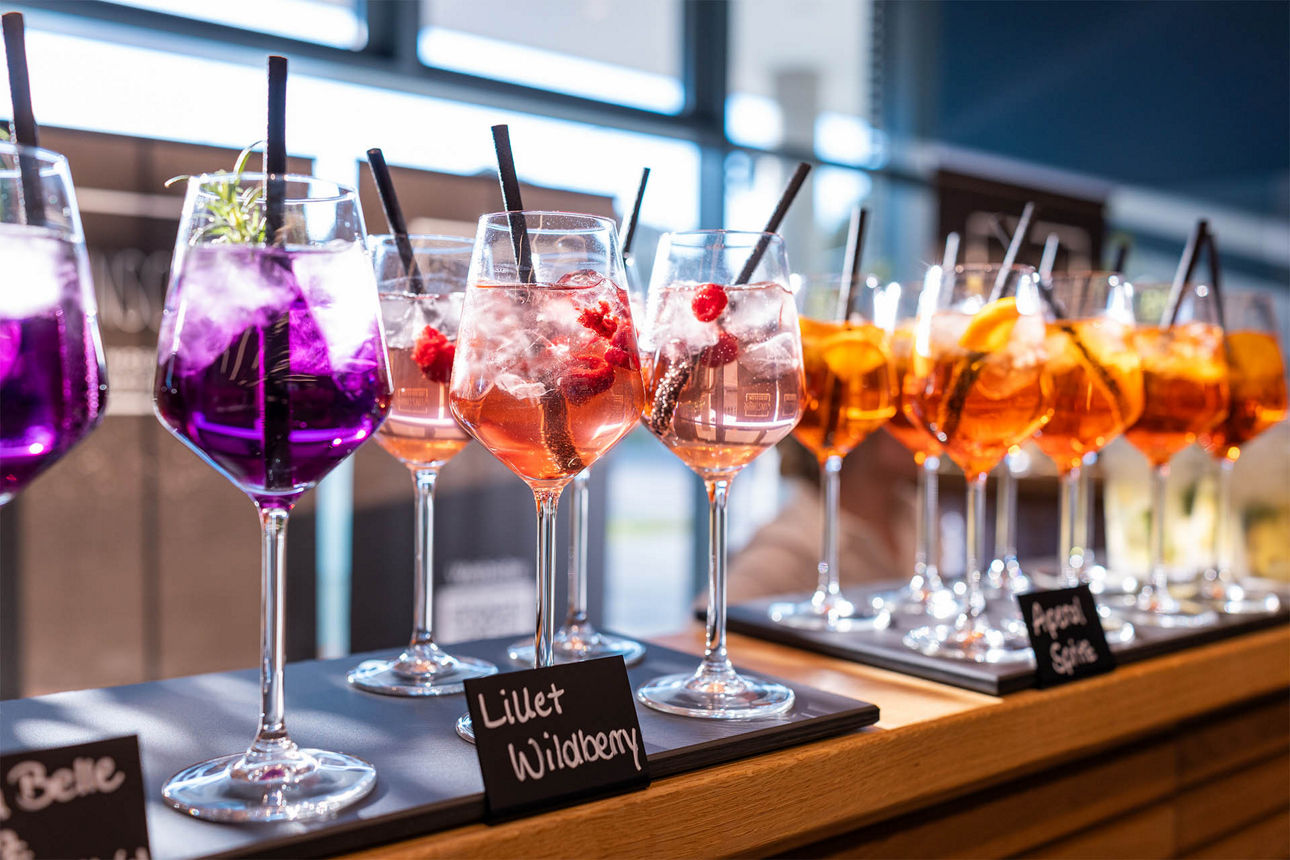 Cocktails auf der Theke
