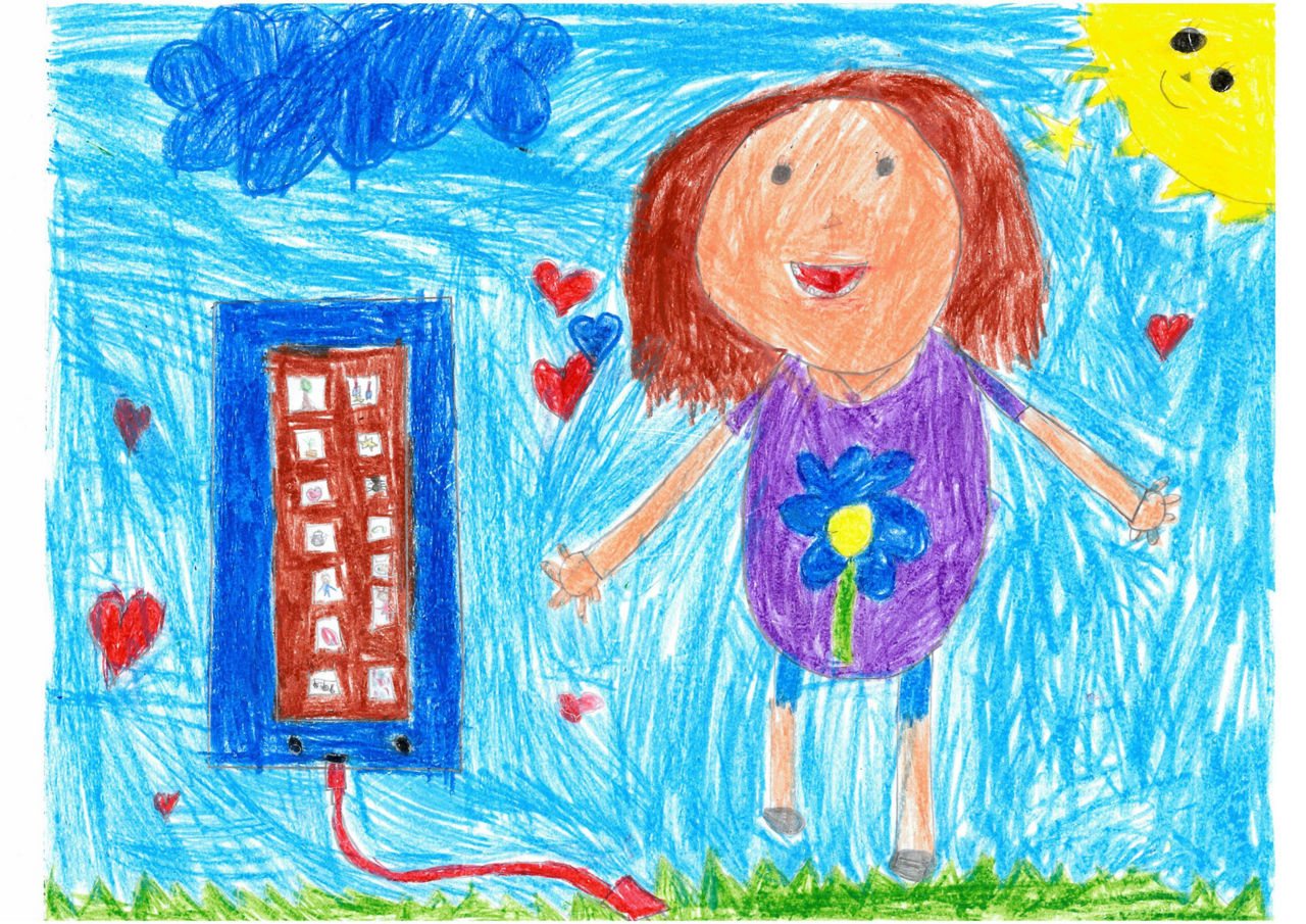 Mädchen im Garten mit digitalem Memory