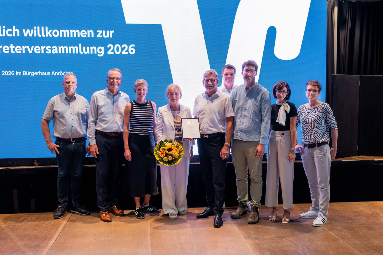 Ein Gruppenfoto von der Vertreterversammlung.