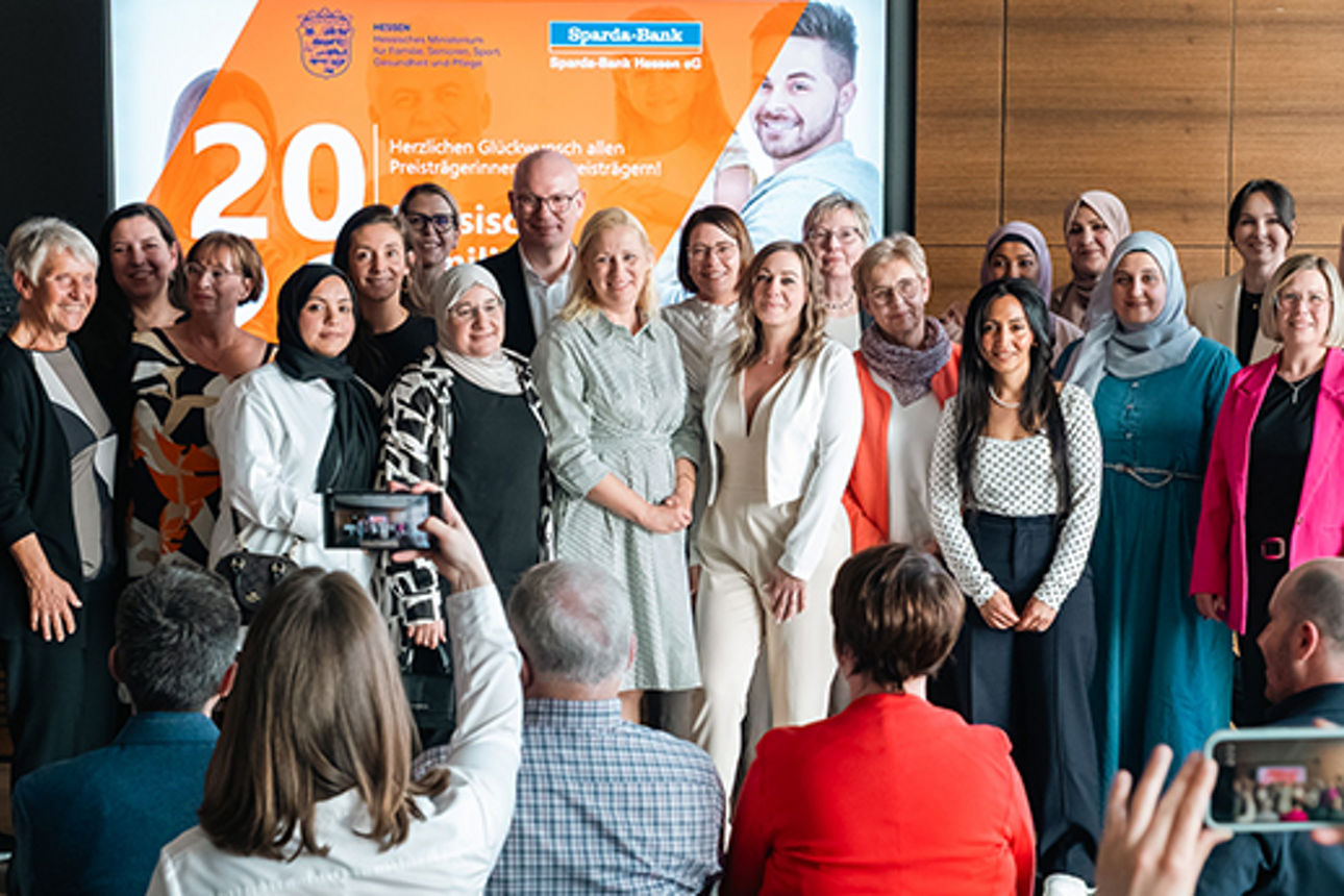 Guppenbild Preisträger:innen Hessischer Familienpreis 2026