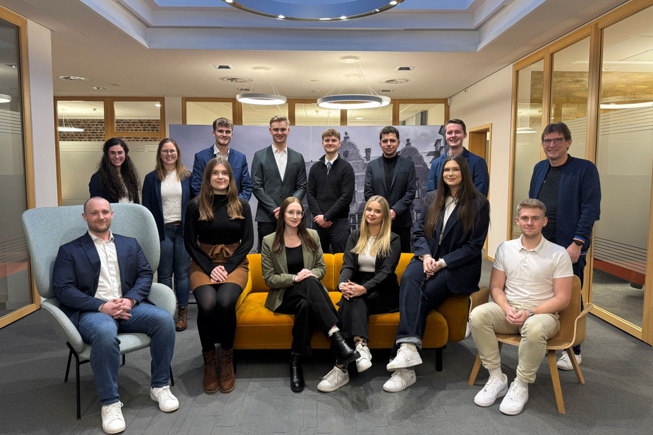 Gruppenfoto mit Abschlussjahrgang