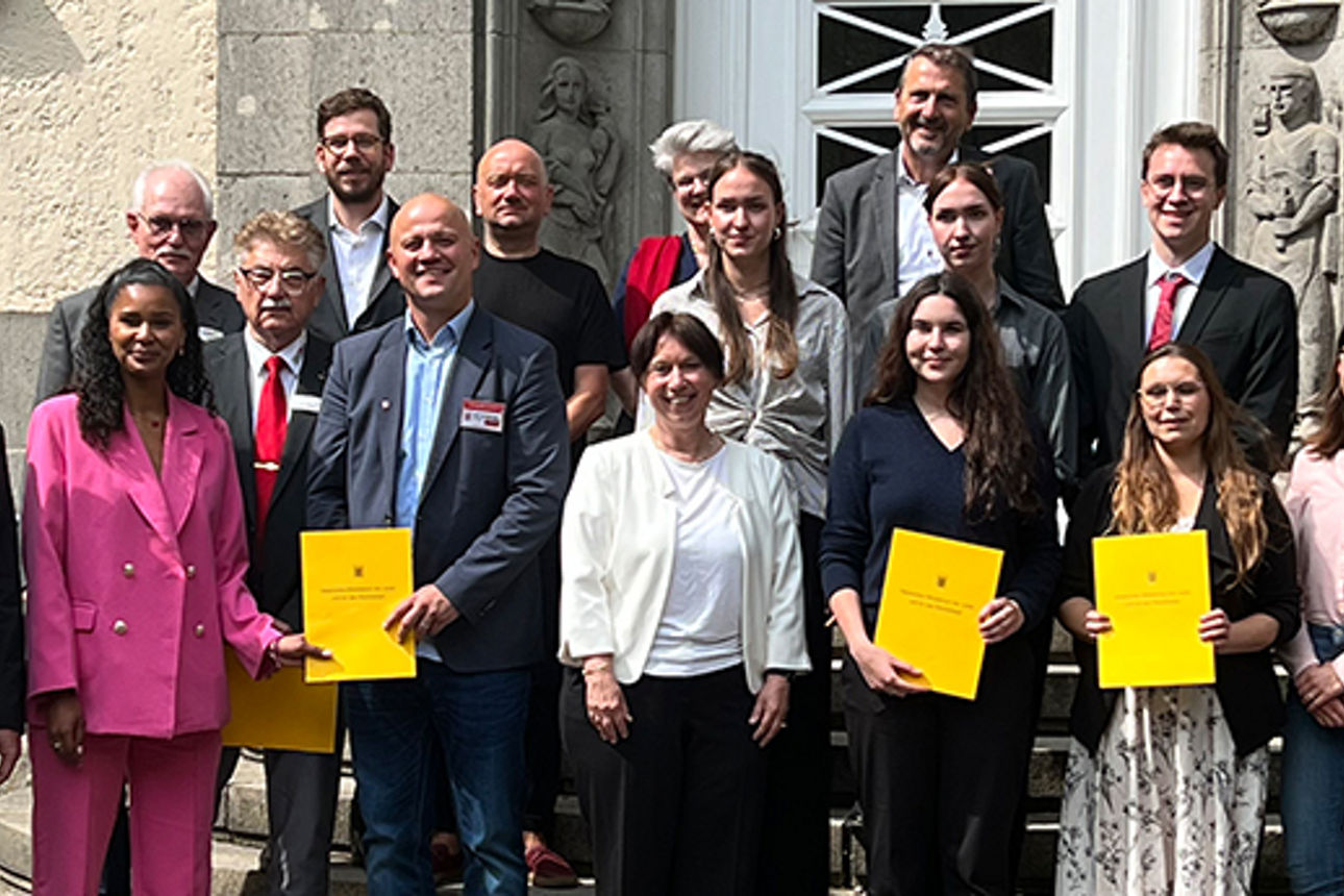 14. Hessischer Präventionspreis in Wiesbaden vergeben