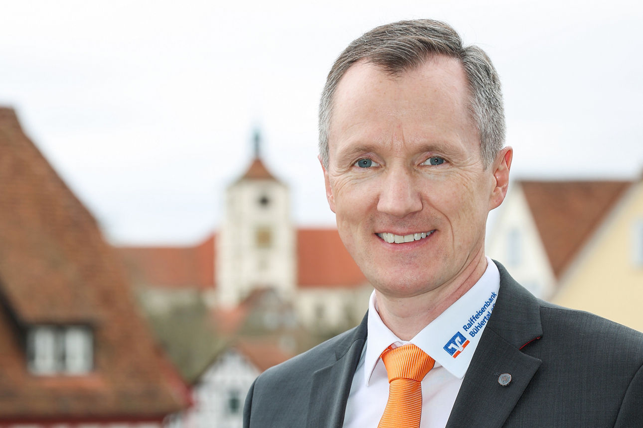 Vorstandsmitglied Dr. Högel