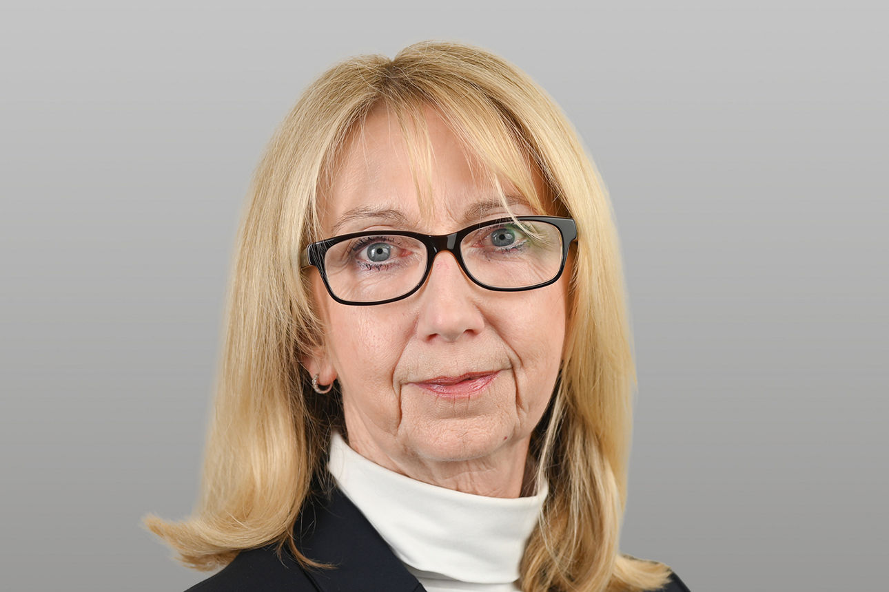 Vorstandsassistentin Beate Höhfeld