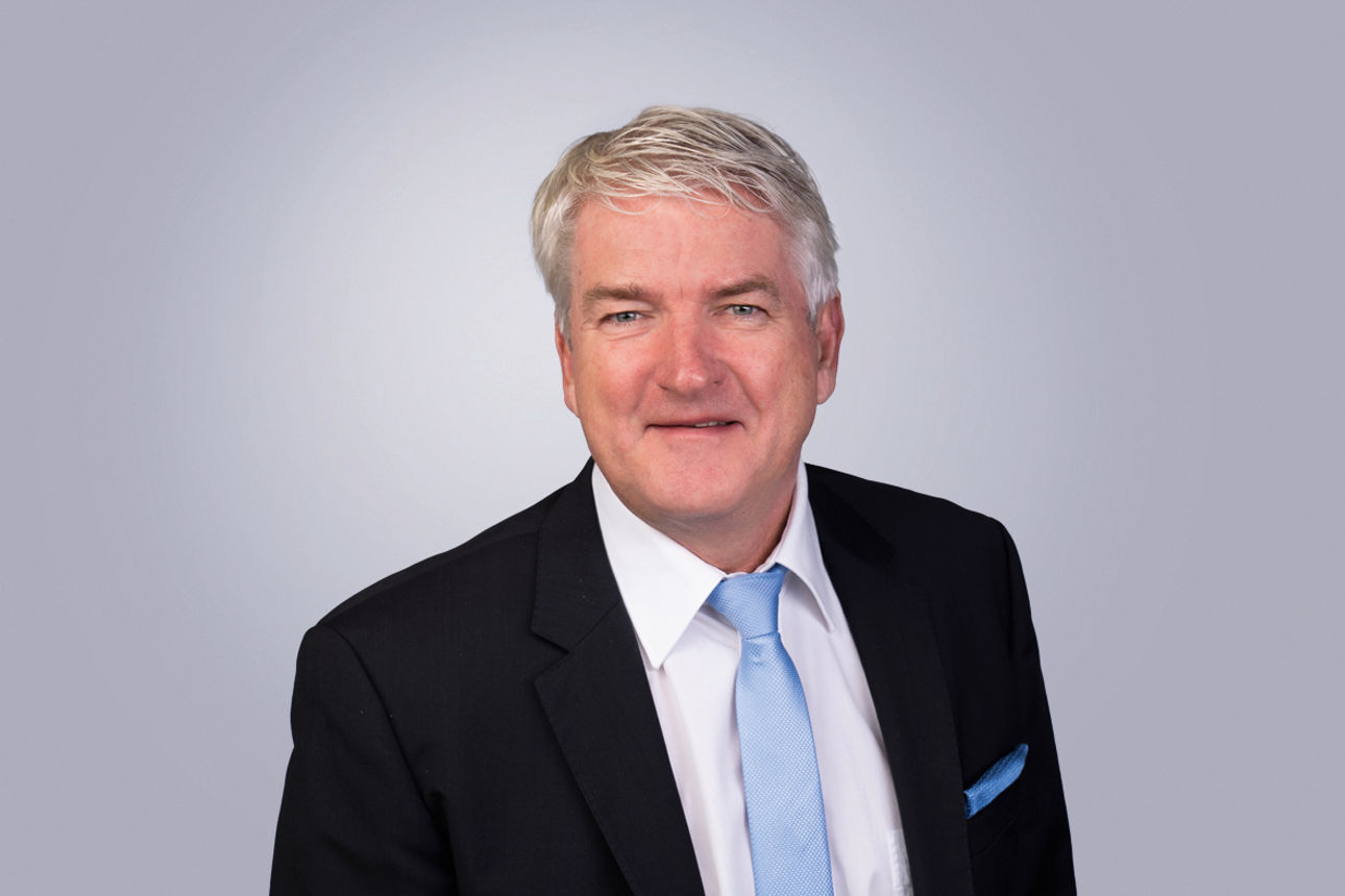  Hans-Dieter Hübner