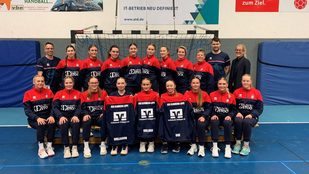 Team in Trainingsanzügen