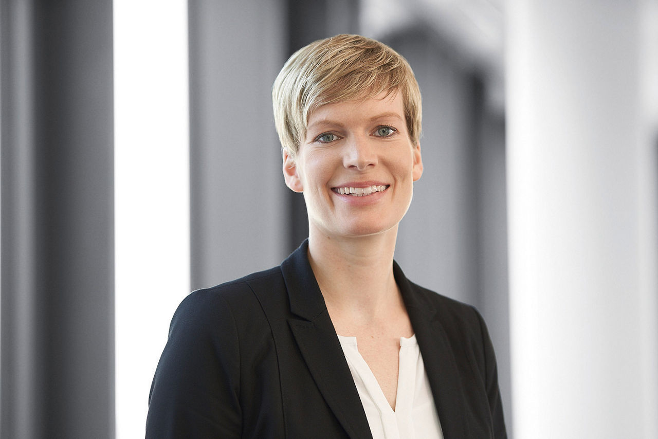 Lena Hartmann, Unternehmenskundenberaterin