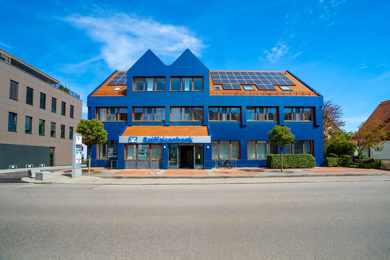 Bilder vom Gebäude der Raiffeisenbank Gilching eG