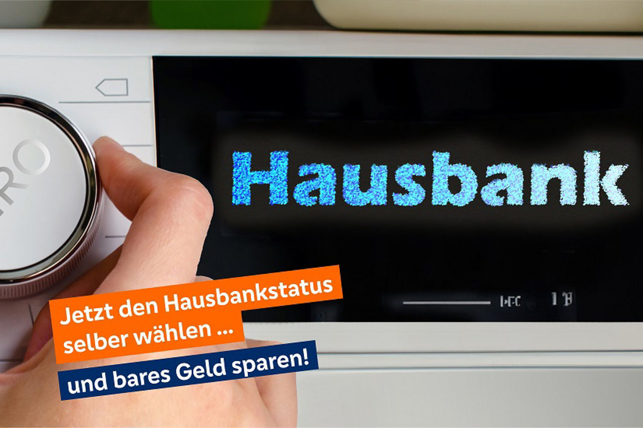 Eine Hand an einem Schalter wie bei Steuerung einer Waschmaschine