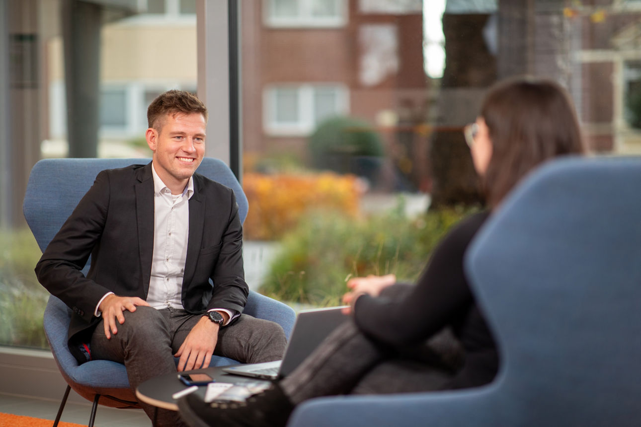 Seine Währung heißt Vertrauen: Mittelstandsberater Mewerik Henze
