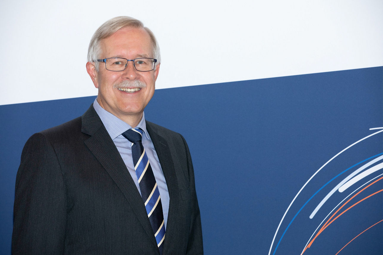 Dr. Dieter Herzog Dr. Dieter Herzog
