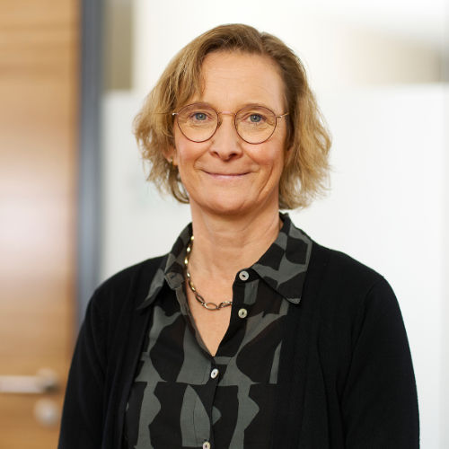 Darstellung unserer Mitarbeitenden Bettina Hesse-Knips