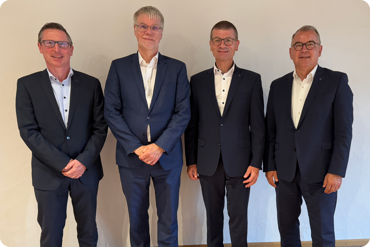 v.l.: Richard Oppelt, Dr. Jan Holthusen, Dr. Gerhard Walther und Erwin Einzinger 