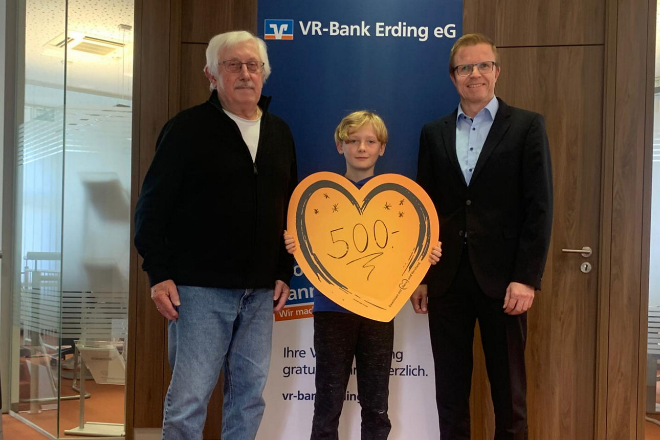 Jaroslav Houdek (links) mit seinem Enkel Simon und Berater Josef Ostermeier