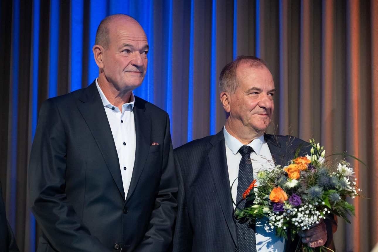 Sichtlich gerührte Preisträger des Abends