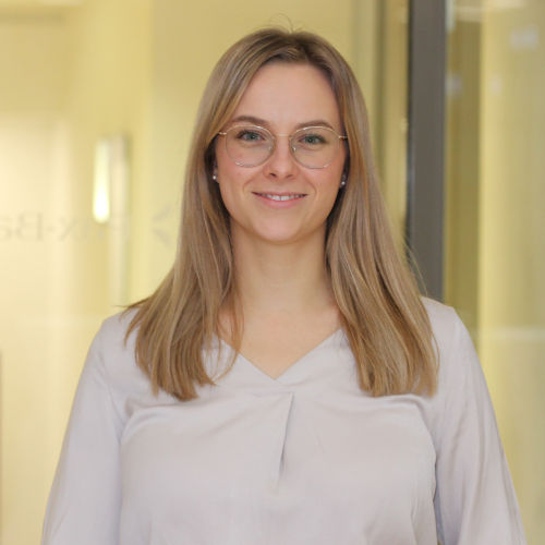 Darstellung unserer Mitarbeitenden Simone Murrenhoff