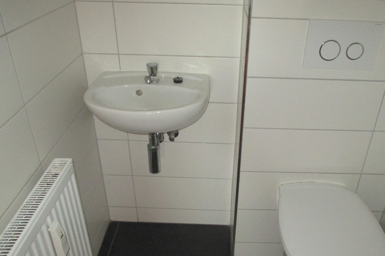 4ZKB Lug ins Land 9