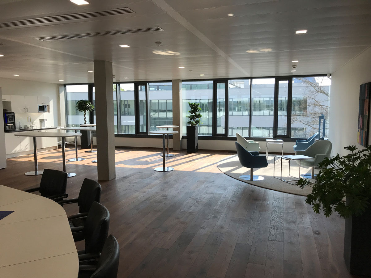 Das Konferenzzentrum der Volksbank Breisgau-Markgräflerland eG im Gewerbepark Breisgau in Eschbach