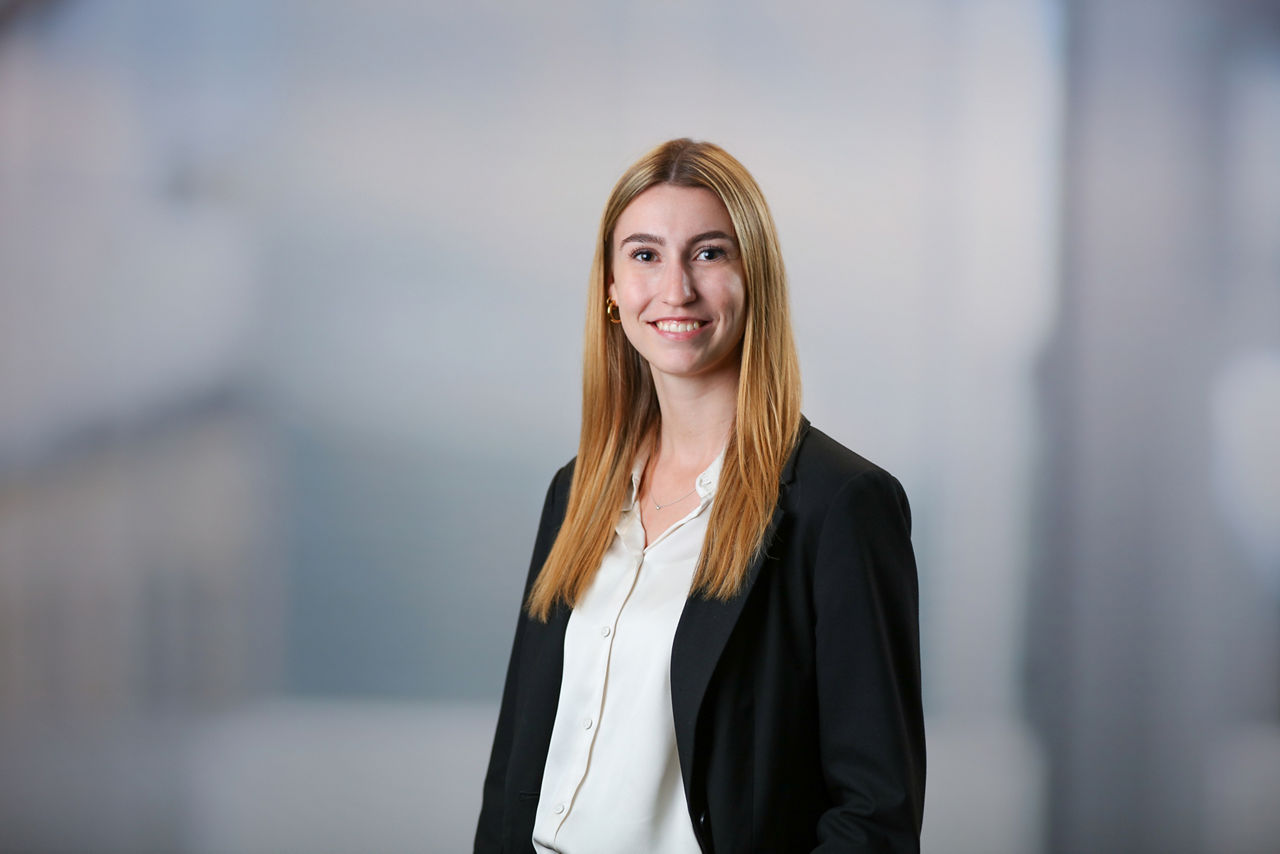 Immobilienberaterin Cara Hofmann