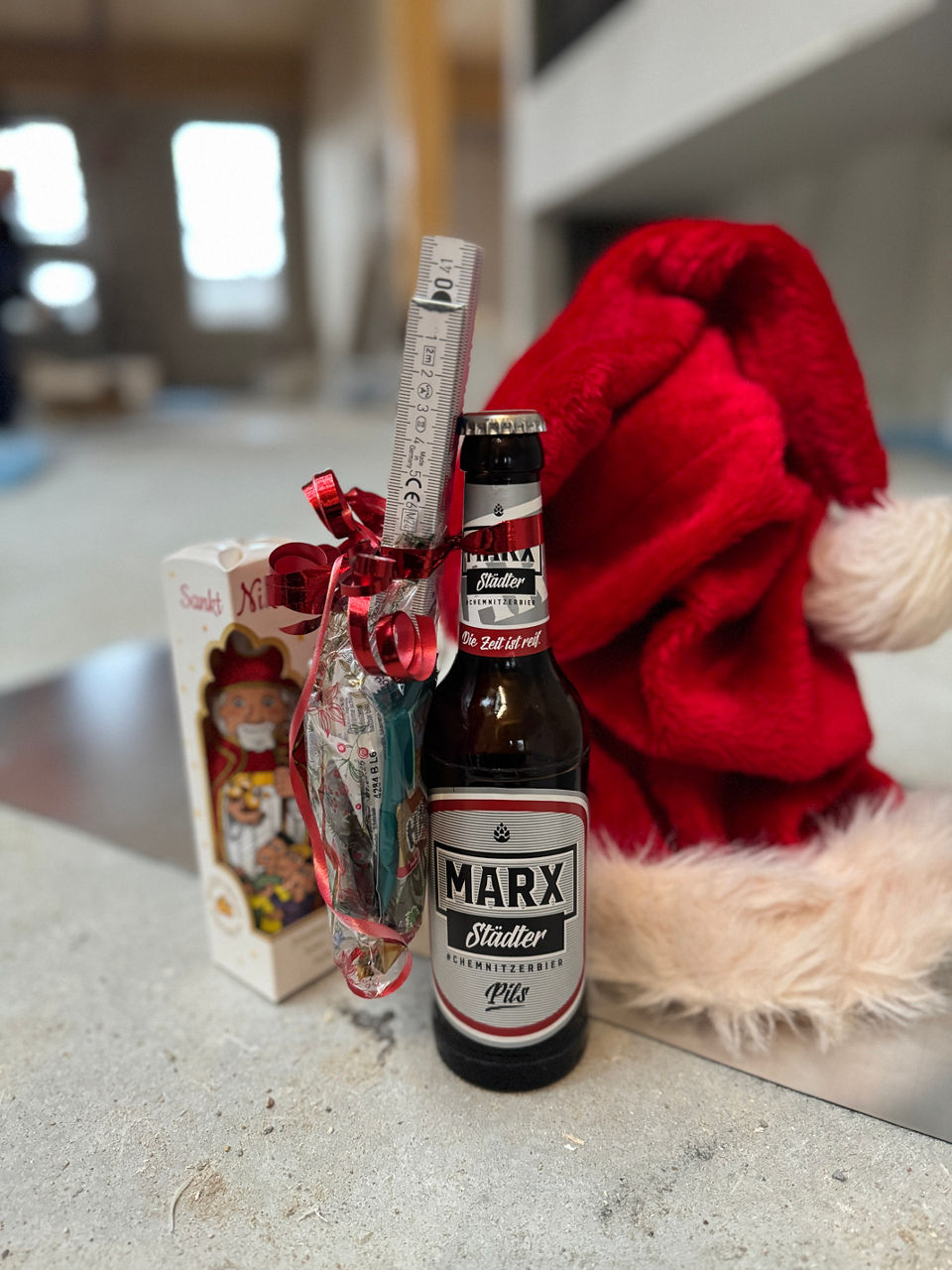 Nikolausgeschenk für die Bauarbeiter