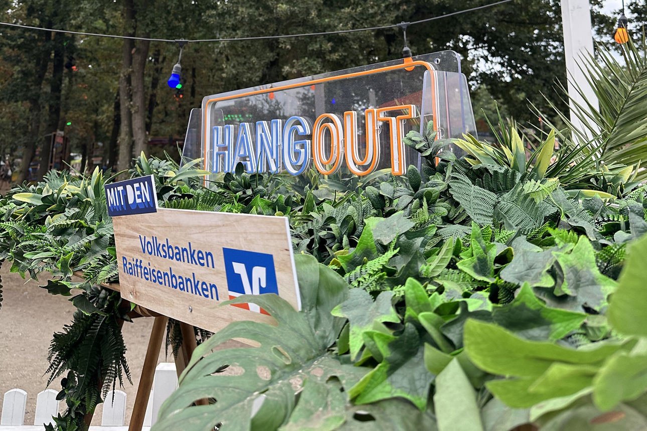 Die Chill-Out-Lounge der Volksbanken Raiffeisenbanken auf dem San-Hejmo-Festival 