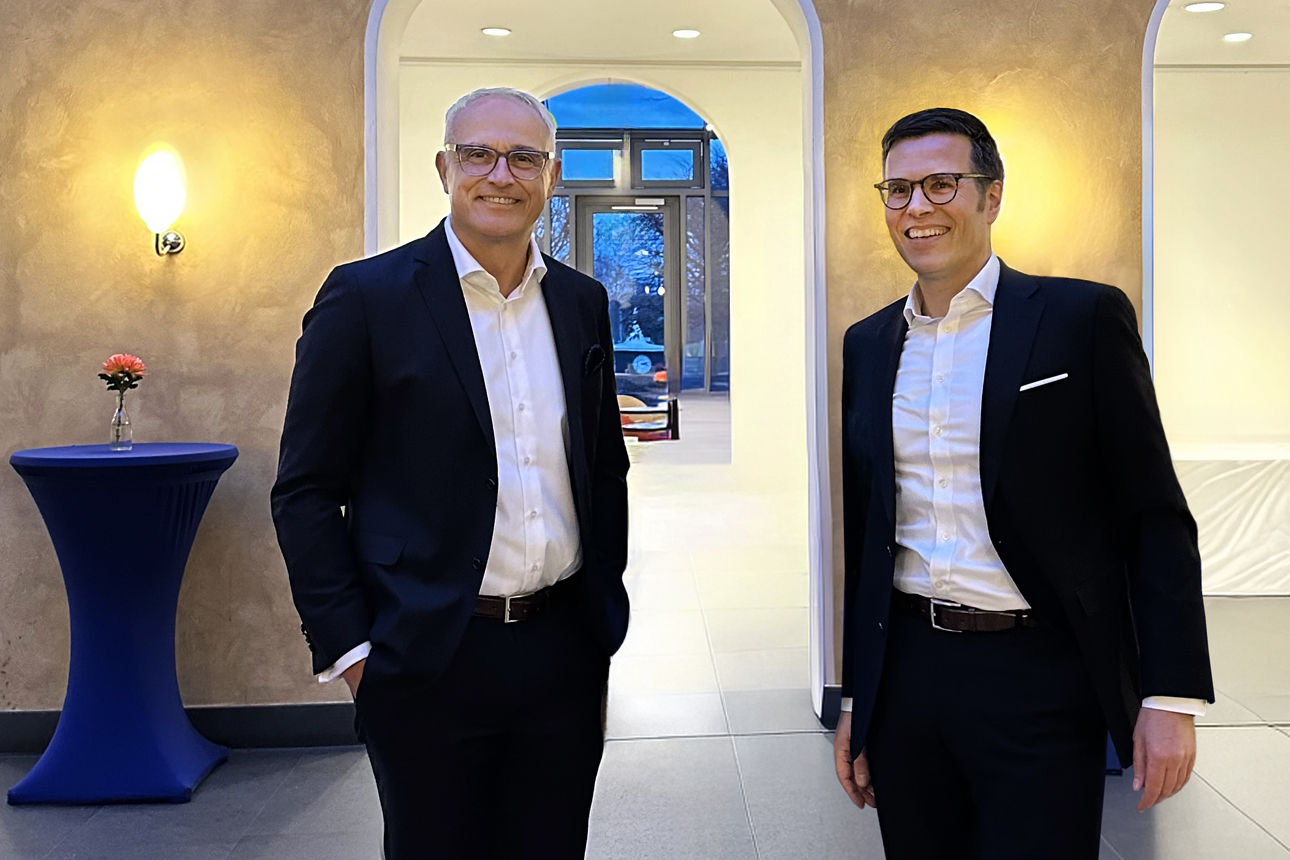 Vorstand: links Olaf Kothes, rechts Christoph Gommans (Sprecher)