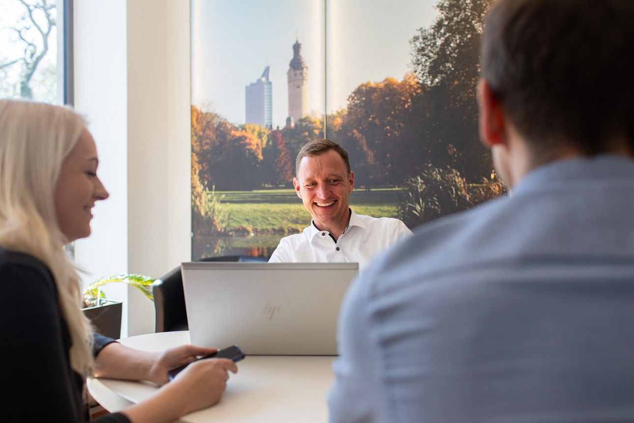Konrad Korth, Elisabeth Damm und Enrico Spiegel