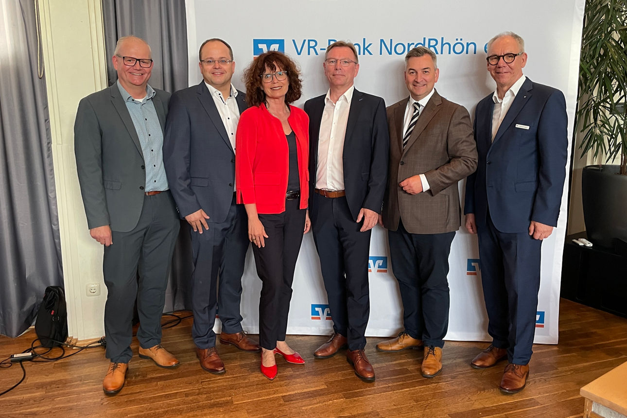 Martin Will, Steffen Roth, Heike Bachmann (Union Investment), Walter Mengel (Vorstandssprecher), Markus Gürne, Gerhard Hahn 